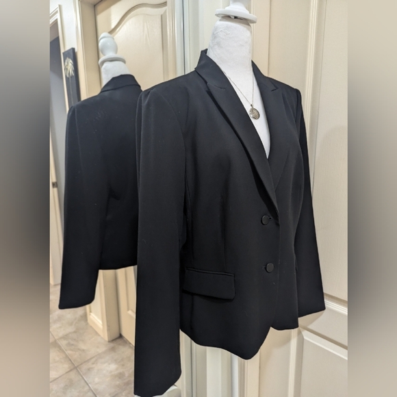 Calvin Klein Classic Black Blazer - Picture 1 of 7